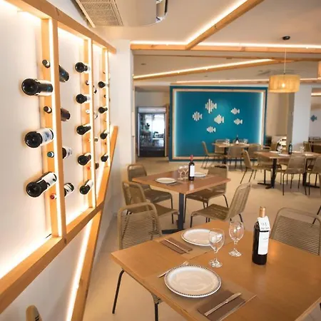 El Hotel 3*
