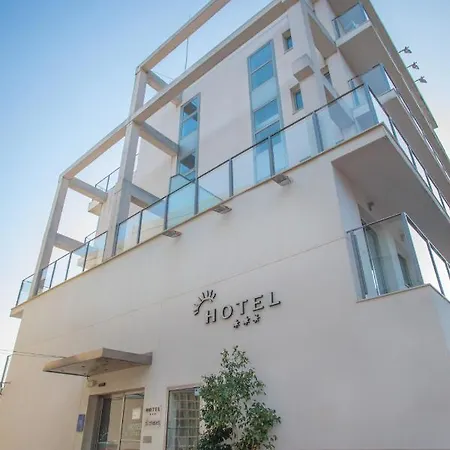 Hotel El