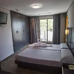 エル ホテル 3*